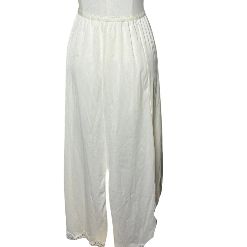 Vintage Wonder Maid Full Slip Lace Hem Slit Antron Nylon Ivory M USA